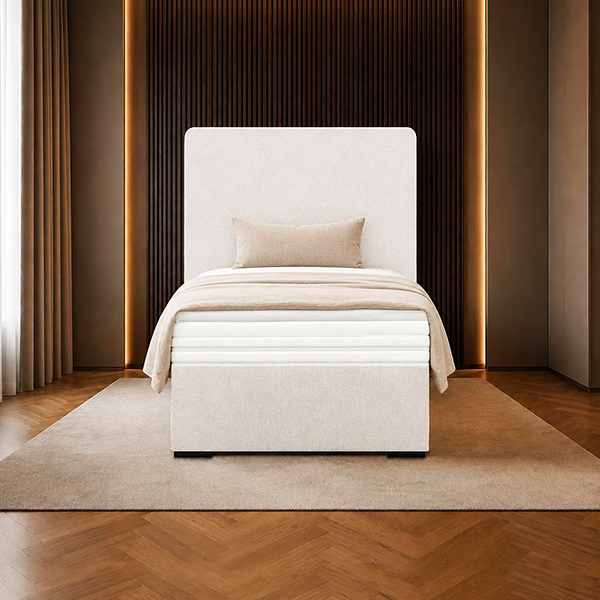 Boxspring Royal 1-Persoons in een lichte uitvoering met een recht hoofdbord en zichtbaar matras