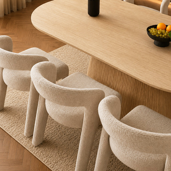 Detail van Vanduz Stoel Bouncle Creme bij Laviva Bedding